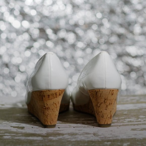 Colin Stuart white peep toe cork wedge sandals size 7 - Picture 4 of 8